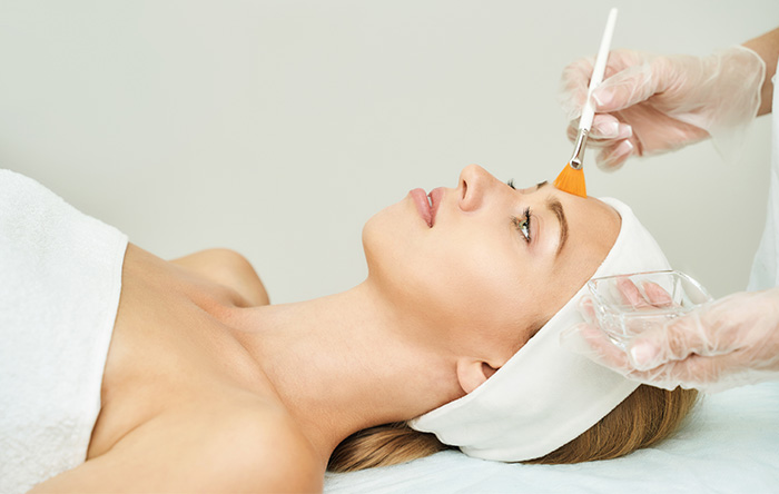 Dermazeutische Behandlungen